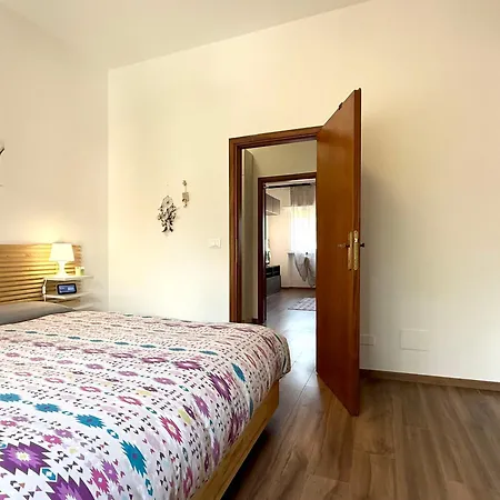 Livorno, Vicini Al Mare, Connessi Citta