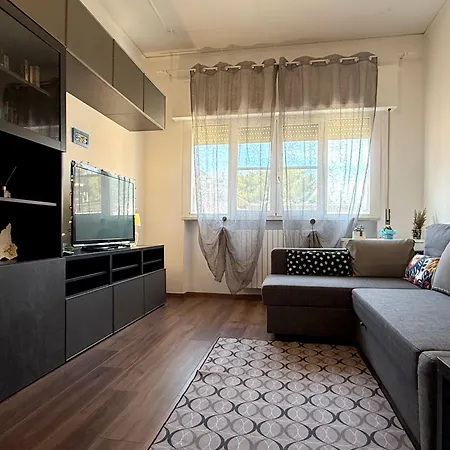 شقة Livorno, Vicini Al Mare, Connessi Citta ليفورنو