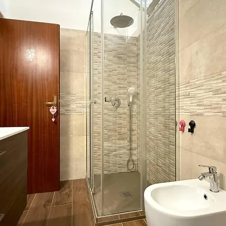 شقة Livorno, Vicini Al Mare, Connessi Citta