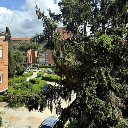 Livorno, Vicini Al Mare, Connessi Citta ليفورنو