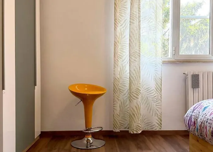 Livorno, Vicini Al Mare, Connessi Citta *