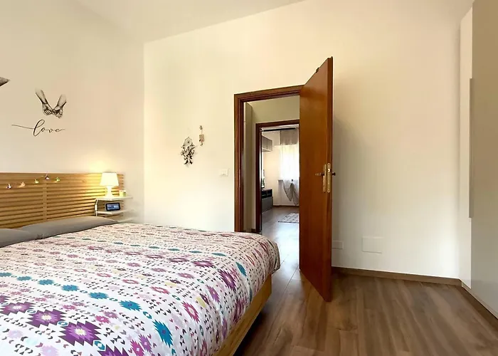 Livorno, Vicini Al Mare, Connessi Citta Lejlighed Livorno