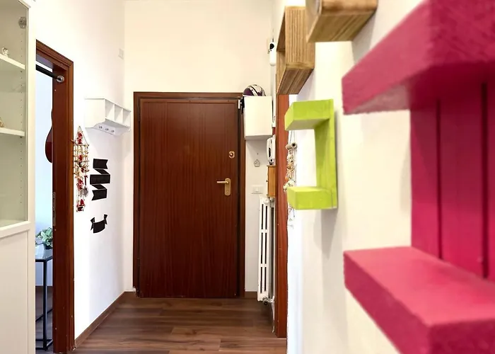 Livorno, Vicini Al Mare, Connessi Citta *